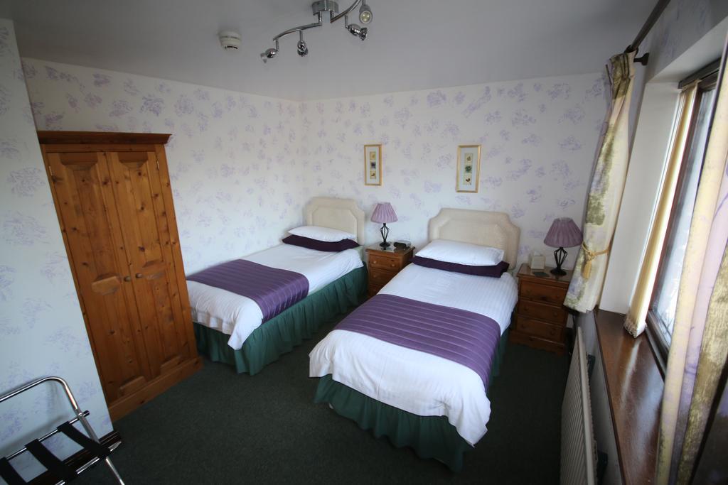 Eagles Guest House Lincoln Bagian luar foto
