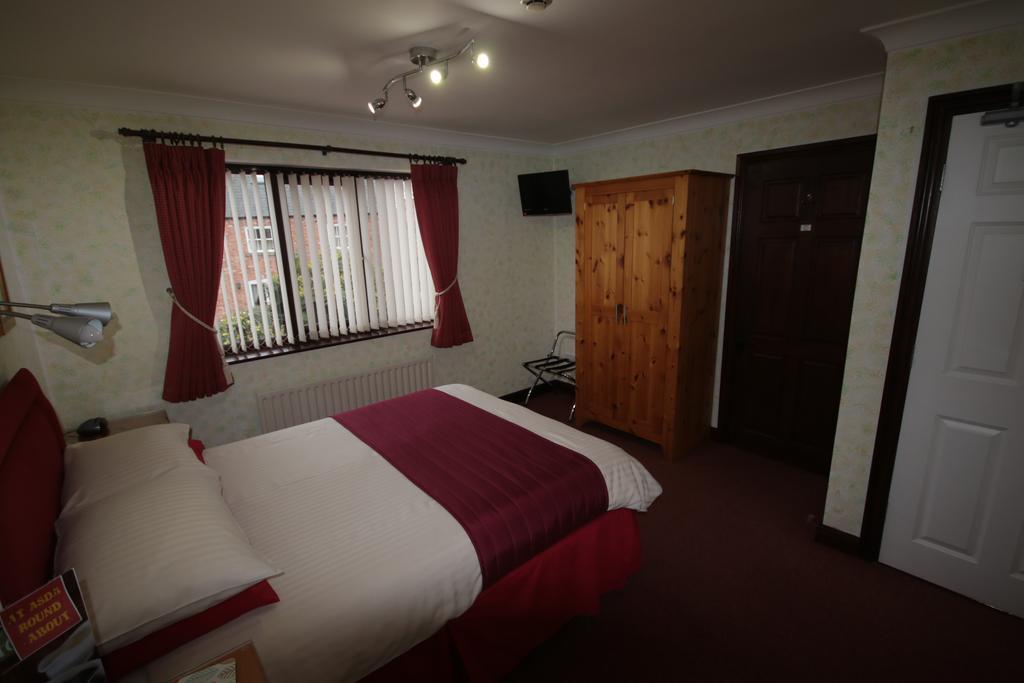 Eagles Guest House Lincoln Bagian luar foto